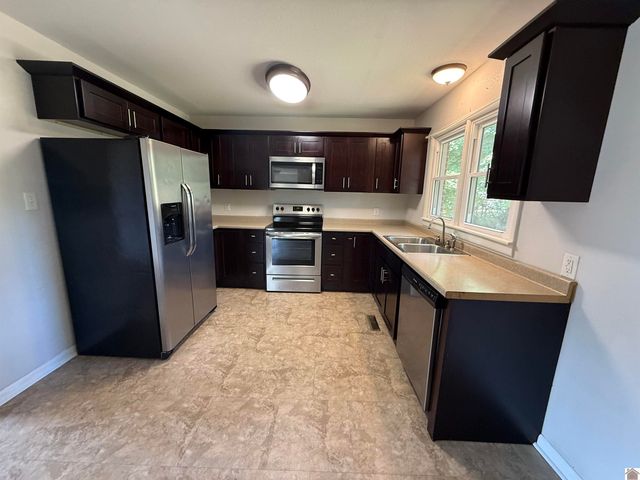 411 Central Ave, Mayfield, KY 42066