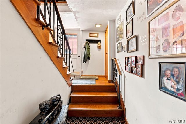 7902 Back Creek Road, Boston, NY 14075