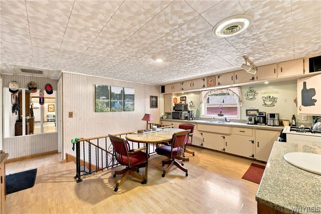 7902 Back Creek Road, Boston, NY 14075
