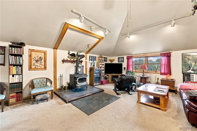 7902 Back Creek Road, Boston, NY 14075