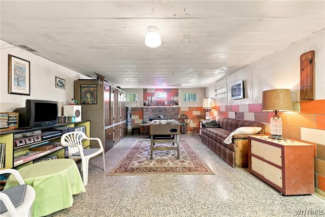7902 Back Creek Road, Boston, NY 14075