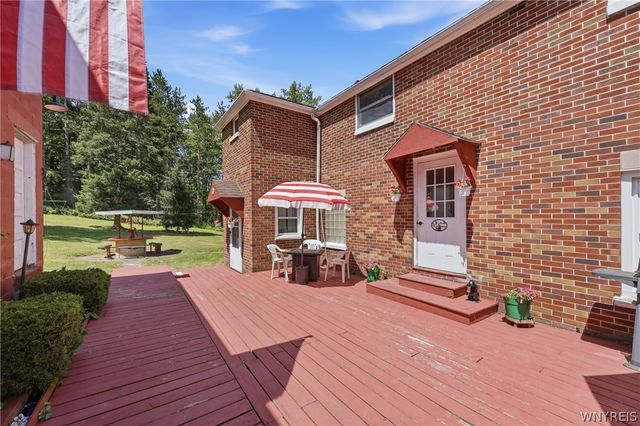 7902 Back Creek Road, Boston, NY 14075