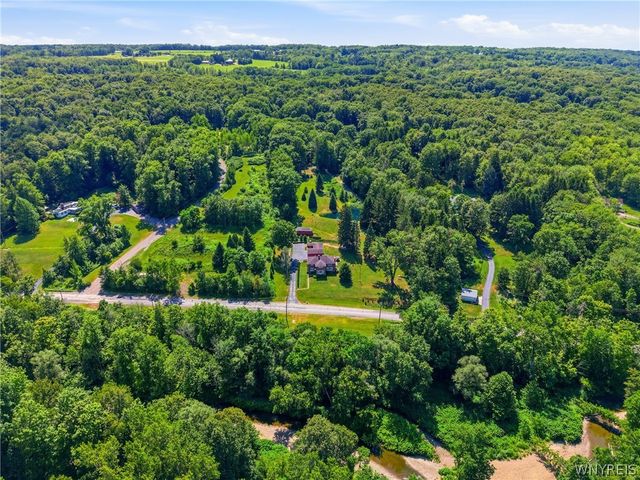 7902 Back Creek Road, Boston, NY 14075