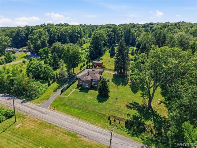 7902 Back Creek Road, Boston, NY 14075