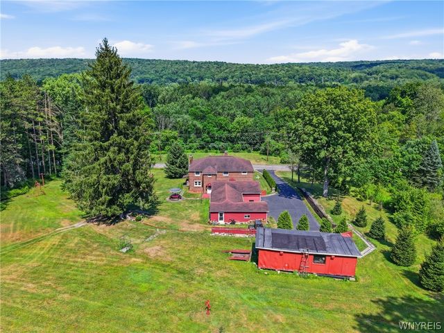7902 Back Creek Road, Boston, NY 14075