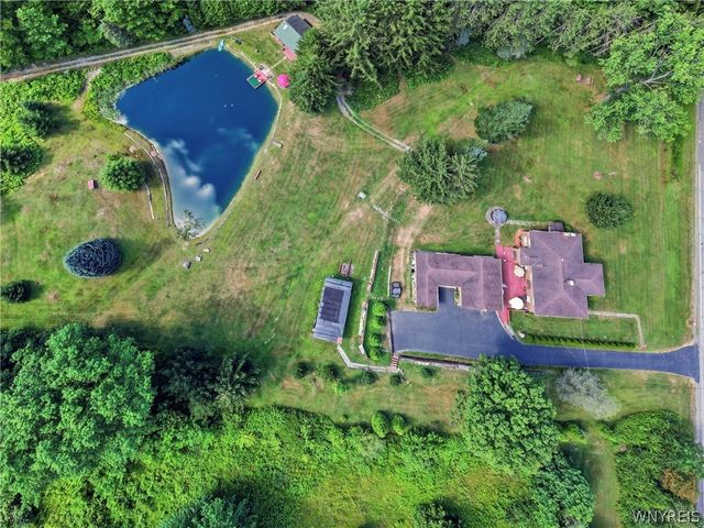 7902 Back Creek Road, Boston, NY 14075