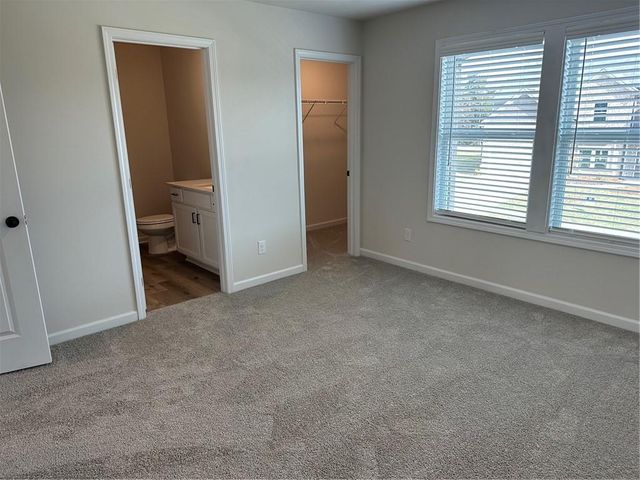 57 Longhorn Way, Auburn, GA 30011