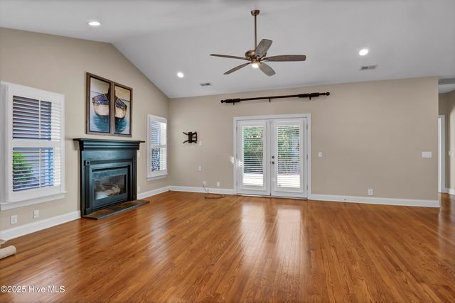 5622 Shell Road Village Drive, Wilmington, NC 28403