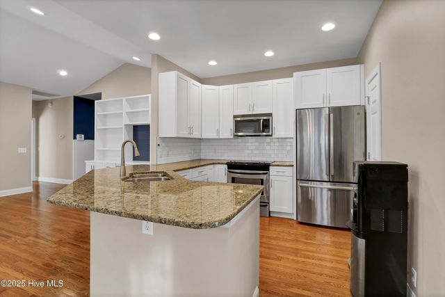 5622 Shell Road Village Drive, Wilmington, NC 28403