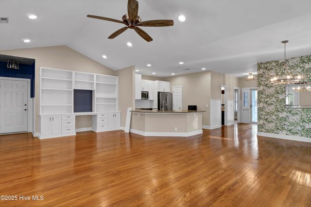 5622 Shell Road Village Drive, Wilmington, NC 28403