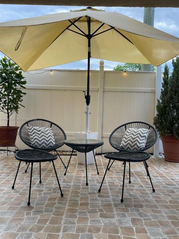 1359 Summit Run Cir, West Palm Beach, FL 33415