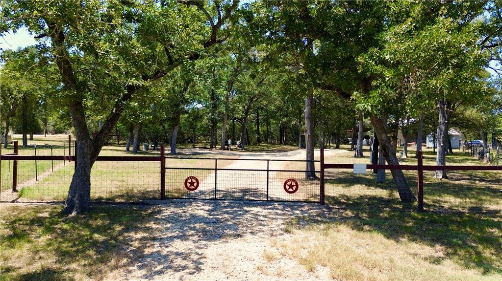 200 Lombardi Lane, Somerville, TX 77879 — photo 4