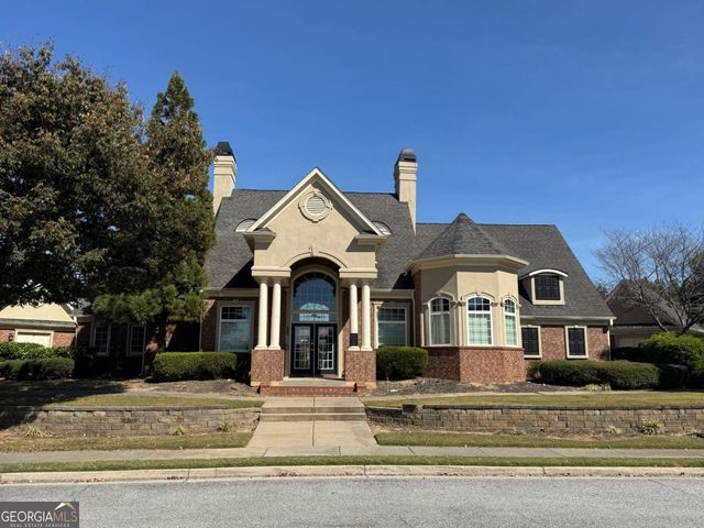 745 Crestwell Circle SW, Atlanta, GA 30331