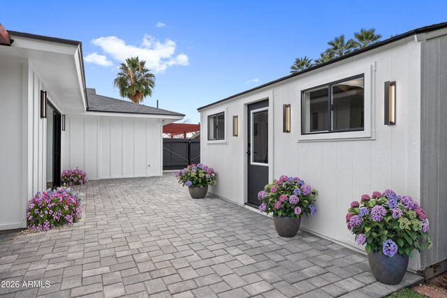 3616 E FAIRMOUNT Avenue, Phoenix, AZ 85018