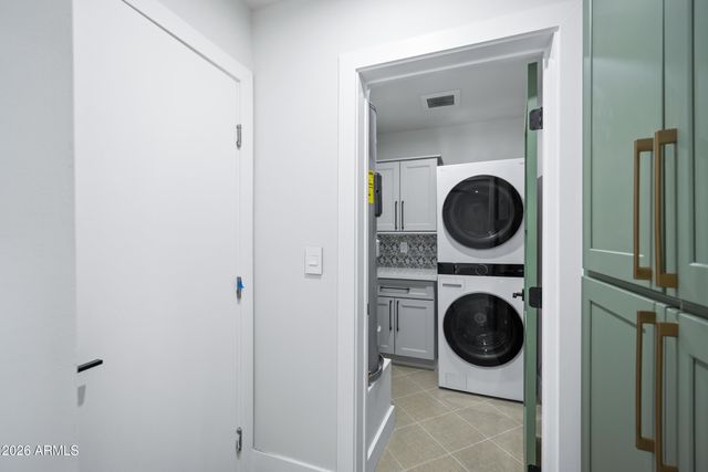 3616 E FAIRMOUNT Avenue, Phoenix, AZ 85018