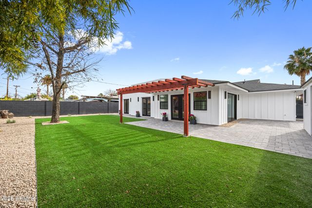 3616 E FAIRMOUNT Avenue, Phoenix, AZ 85018