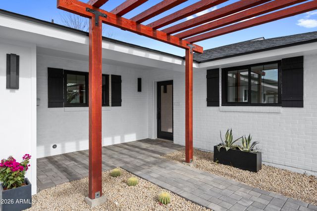 3616 E FAIRMOUNT Avenue, Phoenix, AZ 85018