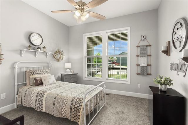 1112 SW Crabtree Circle, Oak Grove, MO 64075