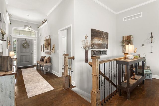 1112 SW Crabtree Circle, Oak Grove, MO 64075