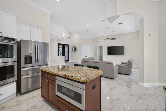 8055 Woodsmuir Drive, West Palm Beach, FL 33412