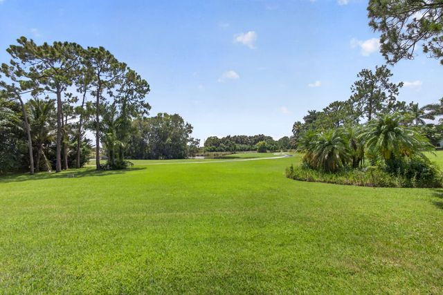 8055 Woodsmuir Drive, West Palm Beach, FL 33412