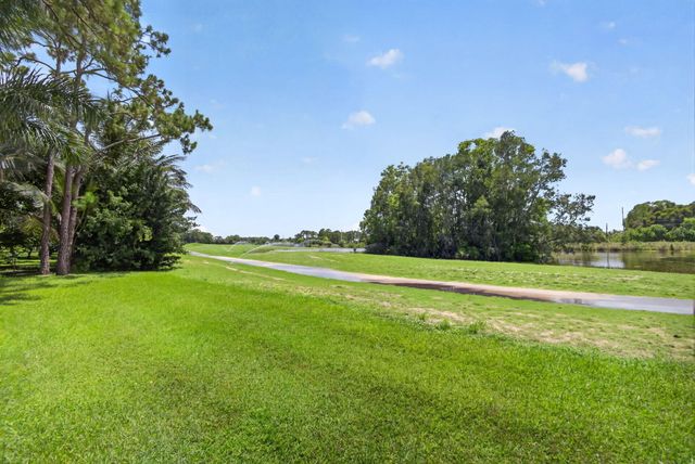 8055 Woodsmuir Drive, West Palm Beach, FL 33412