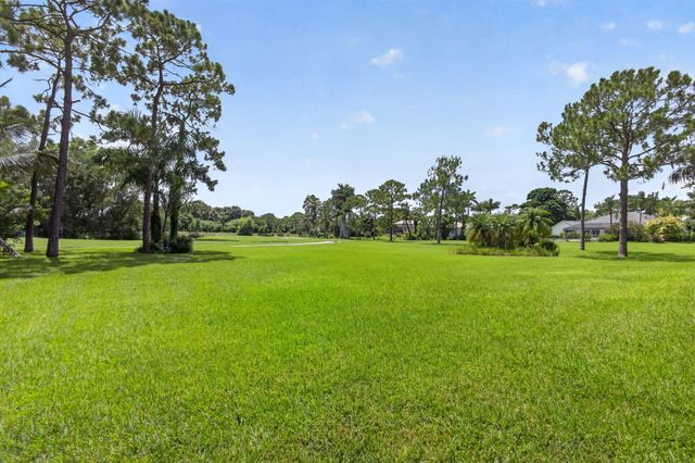 8055 Woodsmuir Drive, West Palm Beach, FL 33412