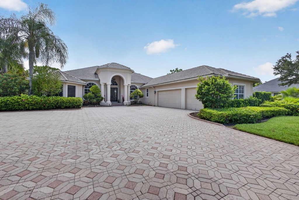 8055 Woodsmuir Drive, West Palm Beach, FL 33412