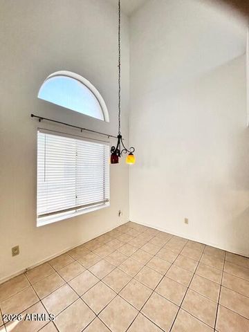 2100 W LEMON TREE Place 60, Chandler, AZ 85224