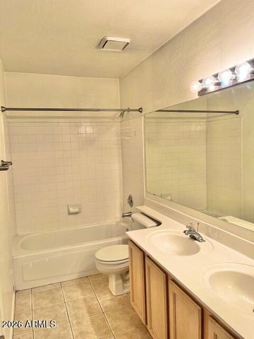 2100 W LEMON TREE Place 60, Chandler, AZ 85224