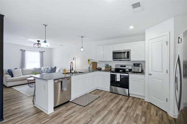 36 Oxford Lane, Kingston, GA 30145