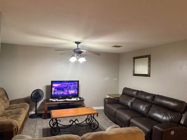 353 Monarch Dr, Houma, LA 70364