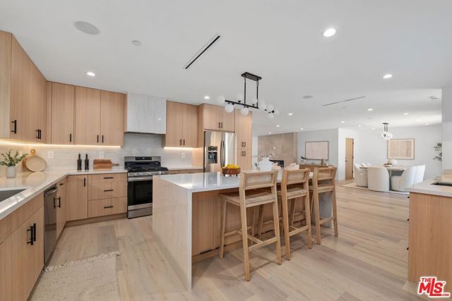 5807 Balcom Avenue, Encino (los Angeles), CA 91316