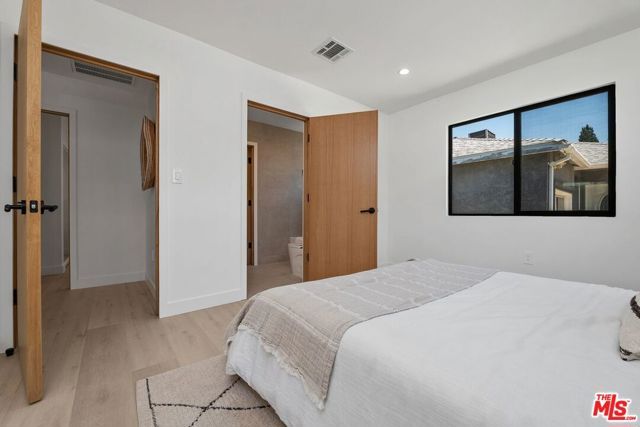 5807 Balcom Avenue, Encino (los Angeles), CA 91316