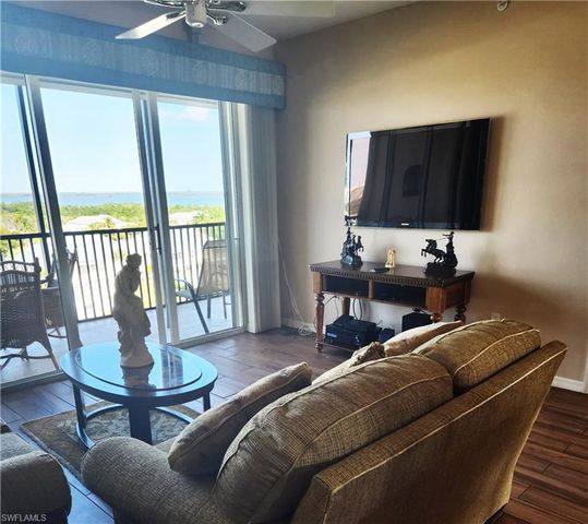 4451 Bay Beach LN # 463, Fort Myers Beach, FL 33931
