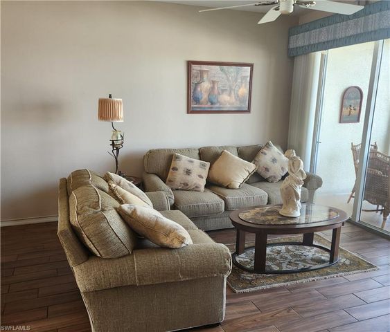 4451 Bay Beach LN # 463, Fort Myers Beach, FL 33931