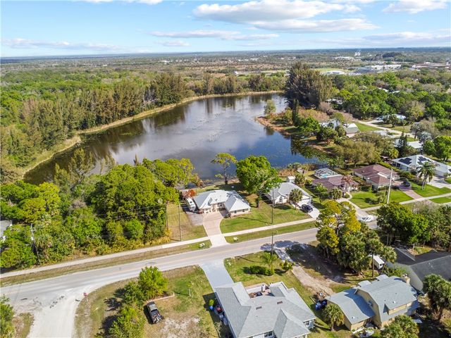 9440 87th Street, Vero Beach, FL 32967