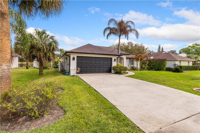 9440 87th Street, Vero Beach, FL 32967