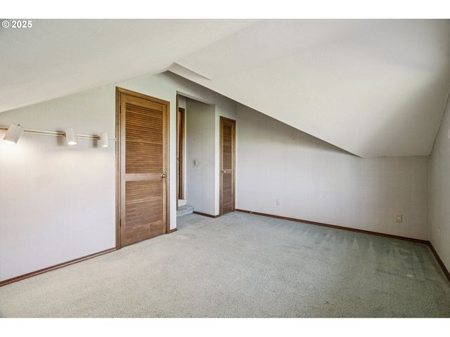 126 Sw 5TH St, Gresham, OR 97080