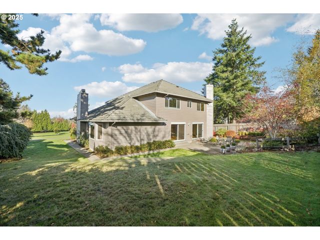 126 Sw 5TH St, Gresham, OR 97080