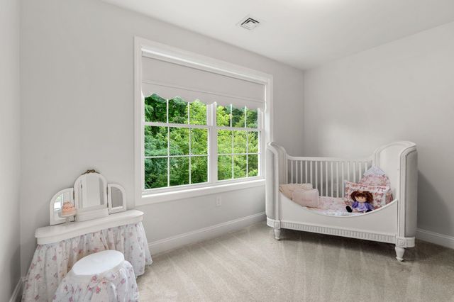 43 Hampton Road, Exeter, NH 03833