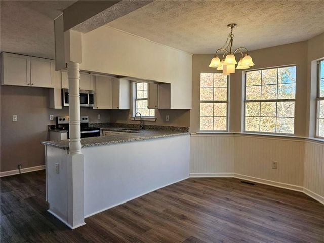 7155 Hummingbird Lane, Winston, GA 30187