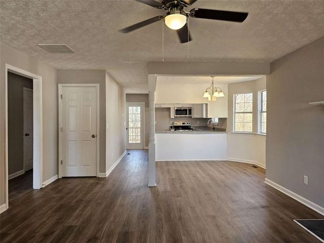 7155 Hummingbird Lane, Winston, GA 30187