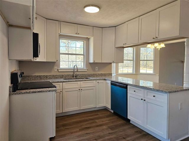 7155 Hummingbird Lane, Winston, GA 30187