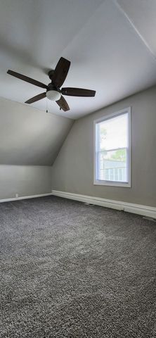 3816 W Montrose Avenue, Chicago, IL 60618