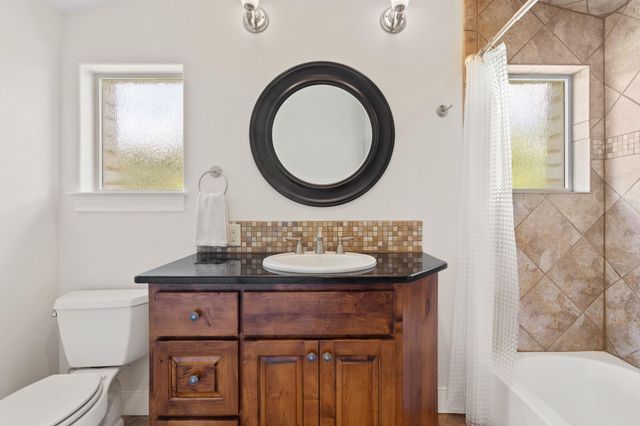 1113 Hi Fault, Horseshoe Bay, TX 78657