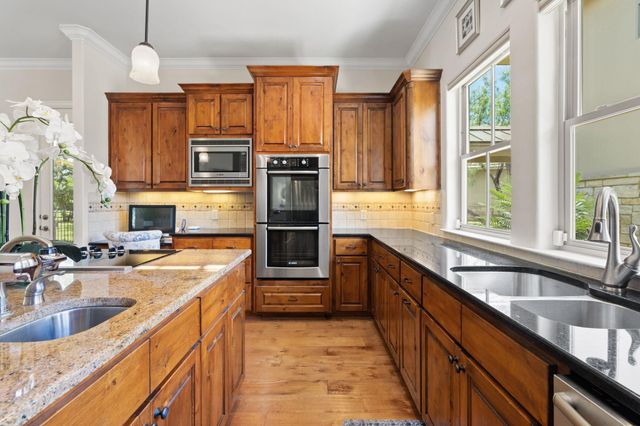 1113 Hi Fault, Horseshoe Bay, TX 78657