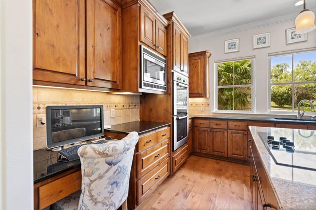 1113 Hi Fault, Horseshoe Bay, TX 78657