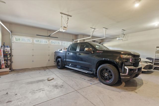 3410 E Elena Ln, Chattaroy, WA 99003