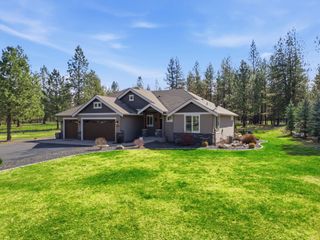 3410 E Elena Ln, Chattaroy, WA 99003